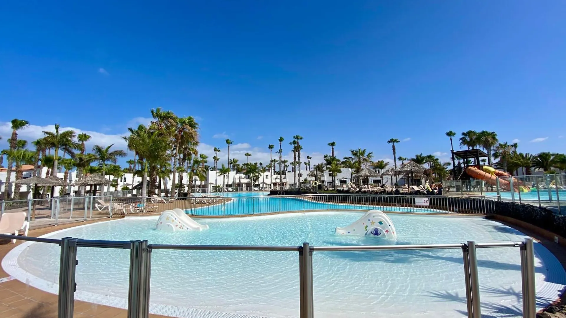 Blanca Del Sol Oasis Duna Corralejo Španělsko